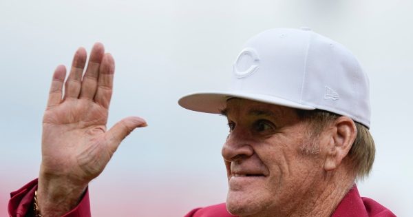 Trump asegura en redes sociales que emitirá un indulto al fallecido Pete Rose