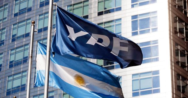 YPF: Argentina presentó la tercera apelación en el juicio por el que fue condenada a pagar más de USD 16.000 millones