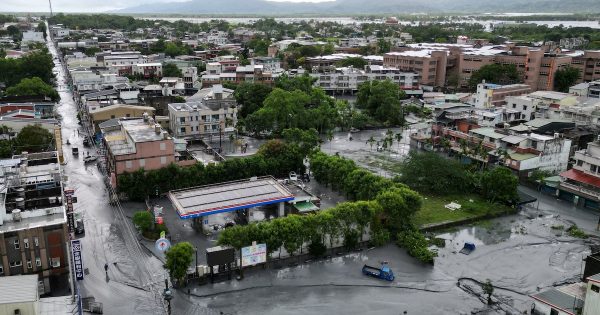 Los videos más impactantes del supertifón Ragasa durante su avance por China, Taiwán y Filipinas