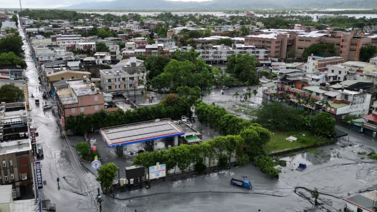 Los videos más impactantes del supertifón Ragasa durante su avance por China, Taiwán y Filipinas
