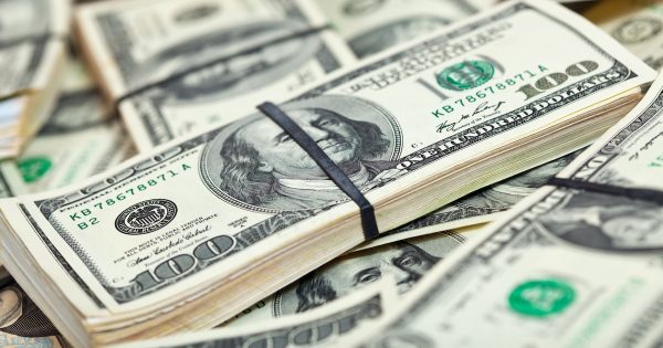 Dólar hoy en vivo: a cuánto se operan todas las cotizaciones minuto a minuto este lunes 6 de octubreEl dólar al público es ofrecido a $1.450 en el Banco Nación. La semana pasada la divisa acumuló un alza de 100 pesos o 7,4%