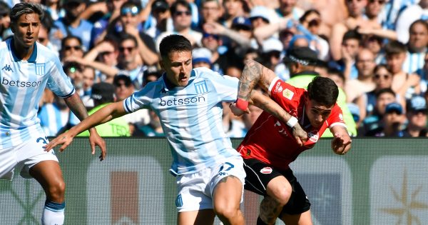 En un final electrizante, Racing e Independiente no se sacaron ventajas en el clásico de Avellaneda