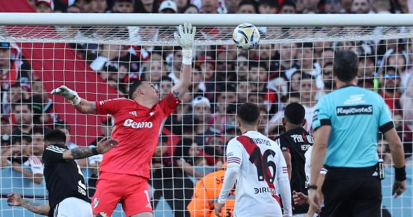 “Fin de ciclo” y “Que se vayan todos”: la reacción de los hinchas de River tras una nueva derrota del equipo de Gallardo