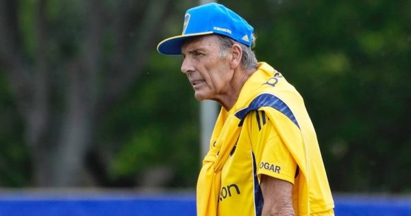 Miguel Russo se ausentó de la primera práctica de la semana en Boca Juniors