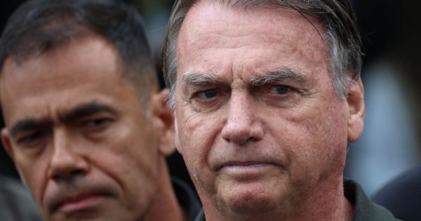 La defensa de Bolsonaro pidió a la Corte Suprema de Brasil el fin de su prisión domiciliaria y de todas las medidas cautelares