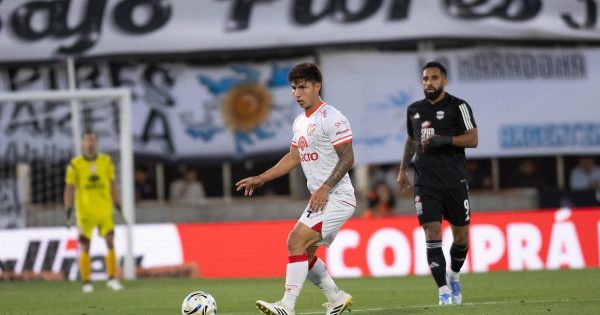 Riestra derrota a Instituto, trepa a la cima de la Zona B del Clausura y sueña con clasificar a la Copa Libertadores