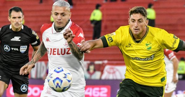 Huracán visita a Defensa con la obligación de ganar para mantener la ilusión de acceder a los playoffs del Torneo Clausura