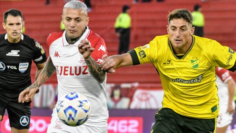 Huracán visita a Defensa con la obligación de ganar para mantener la ilusión de acceder a los playoffs del Torneo Clausura