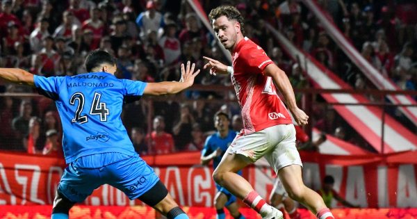 Tras el triunfo de Independiente ante Riestra, Argentinos recibe a Belgrano en busca de los puestos de Libertadores