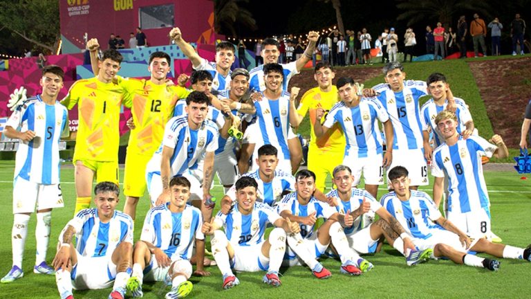 Barcelona tiene en la mira a una joya de la selección argentina con un impactante promedio de gol