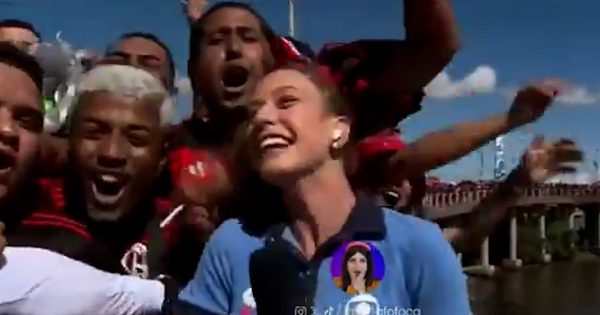 Escándalo en Brasil por la agresión en vivo a una periodista que estaba rodeada por hinchas del Flamengo: “Es lamentable”