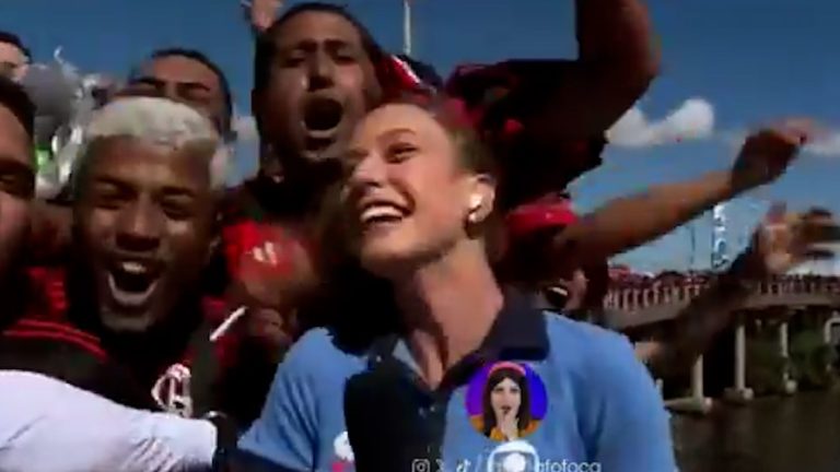 Escándalo en Brasil por la agresión en vivo a una periodista que estaba rodeada por hinchas del Flamengo: “Es lamentable”