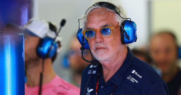 Flavio Briatore dio una llamativa explicación sobre el gran problema de Alpine y le dejó una exigencia a sus pilotos para el 2026