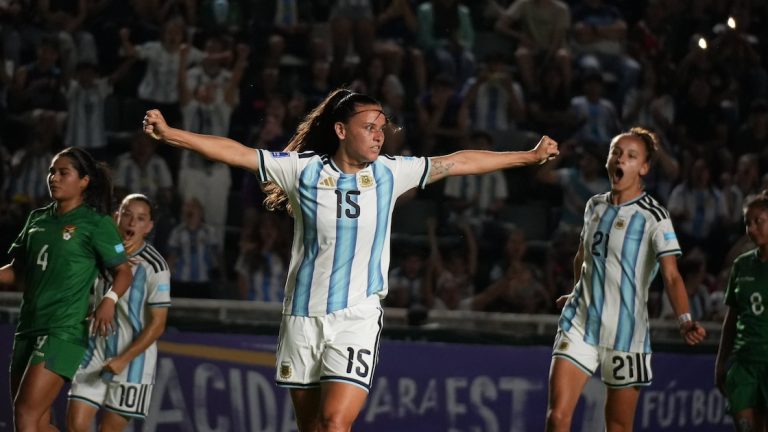 La selección argentina femenina golea 5-0 a Bolivia y se afirma entre los primeros lugares de la Liga de Naciones